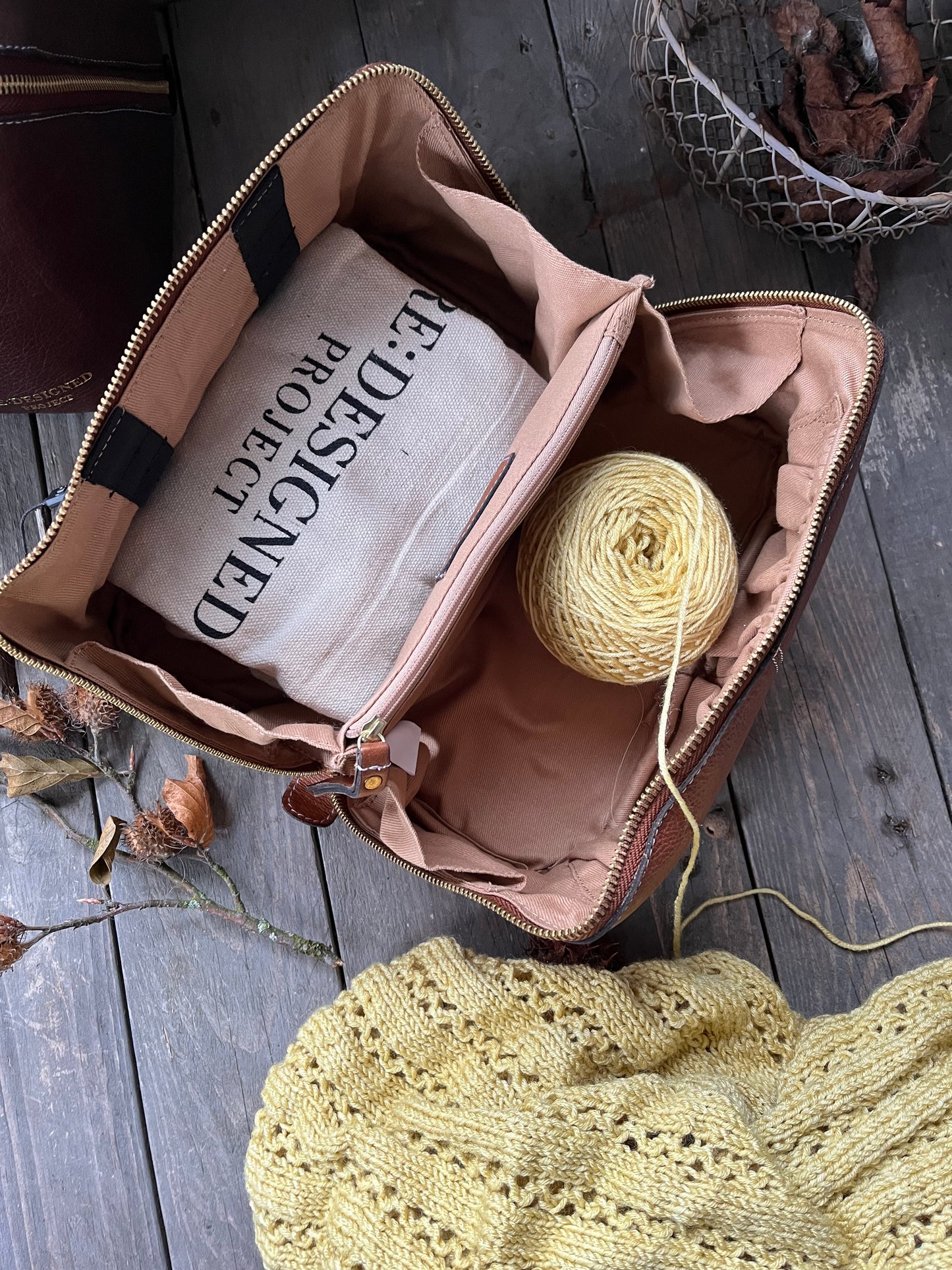 RE:DESIGNED Projekt 10, walnut