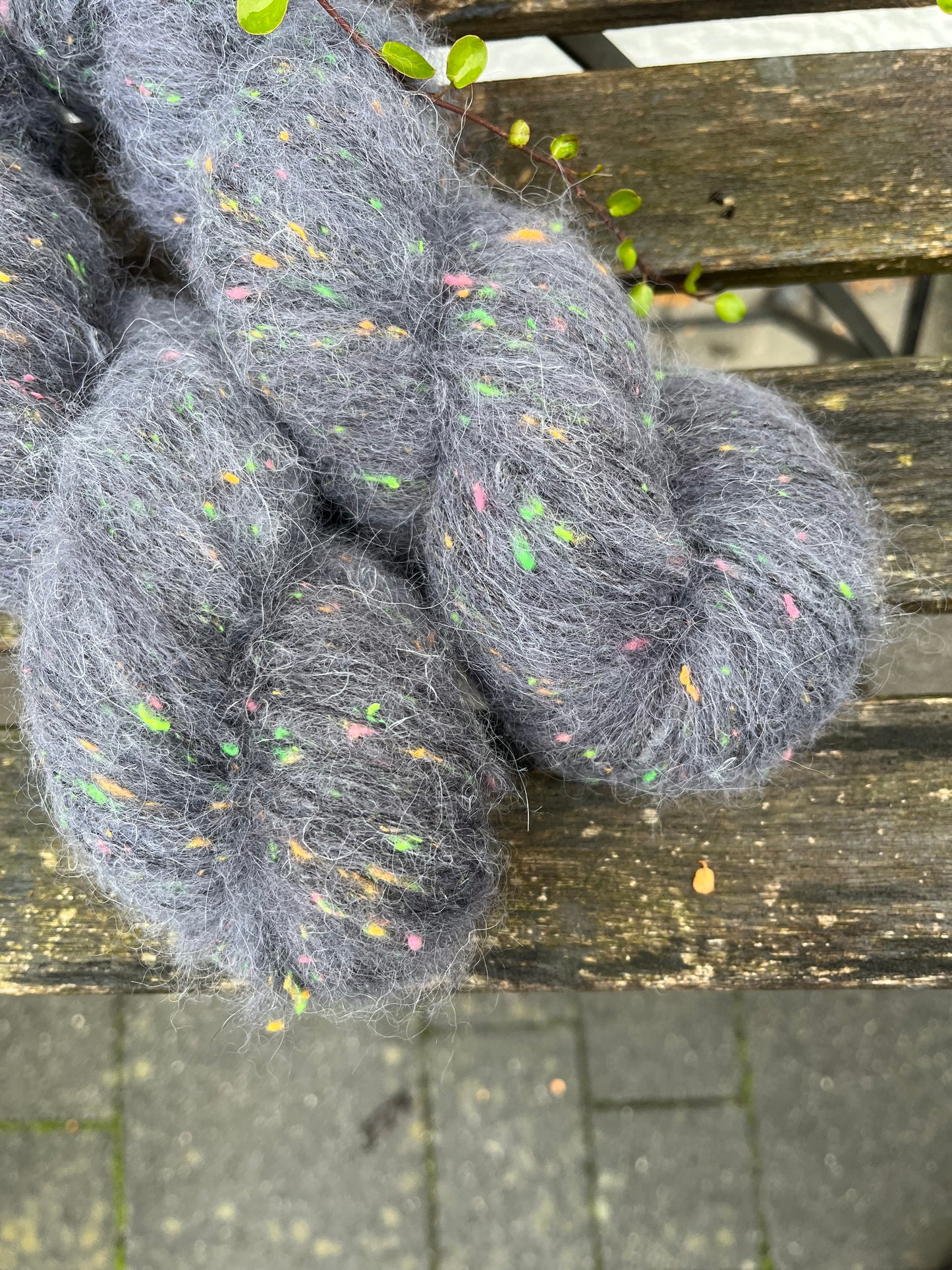 NEO Fluff „Walpurgisnacht"