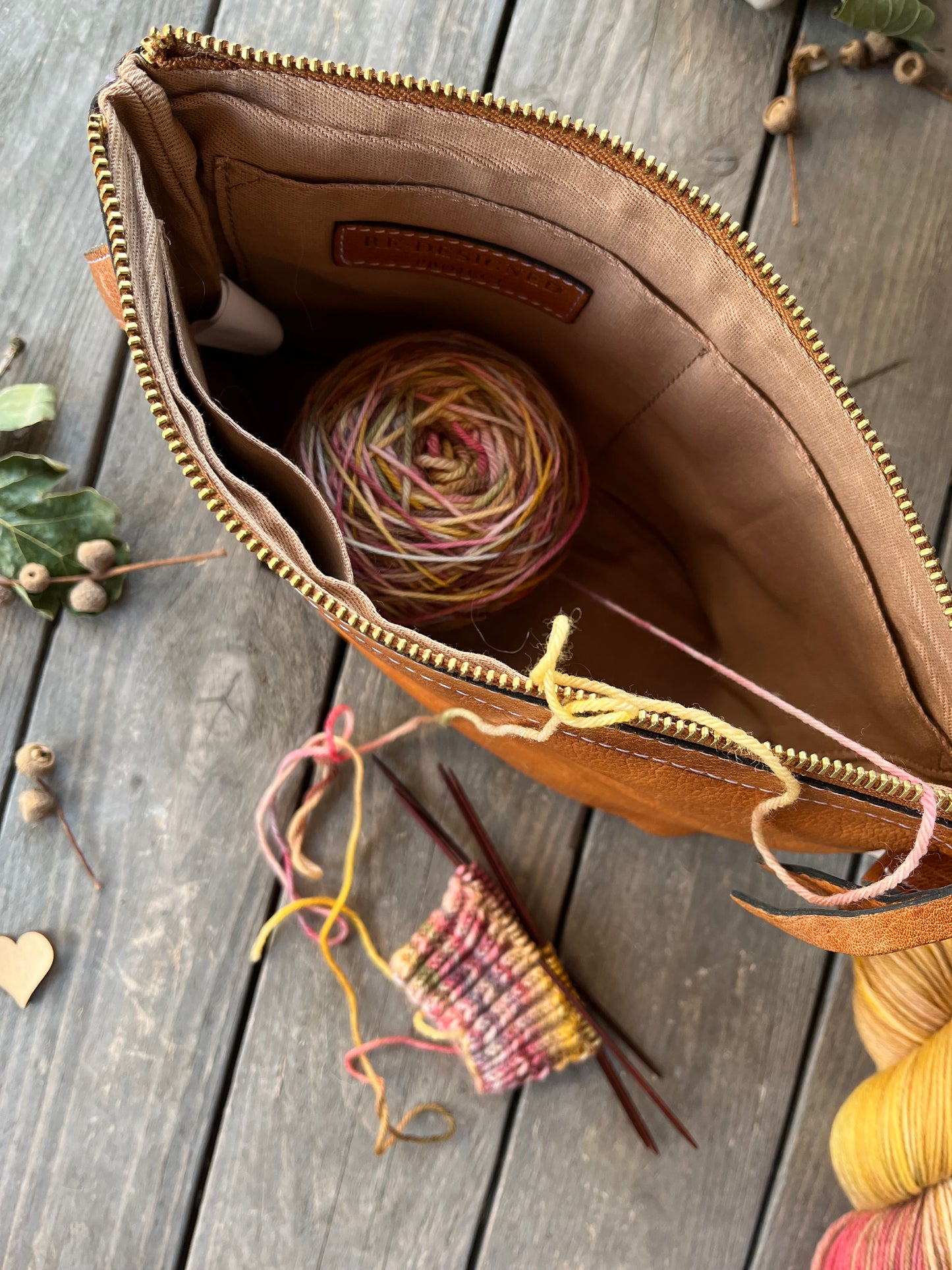 RE:DESIGNED Projekt 4, burned tan