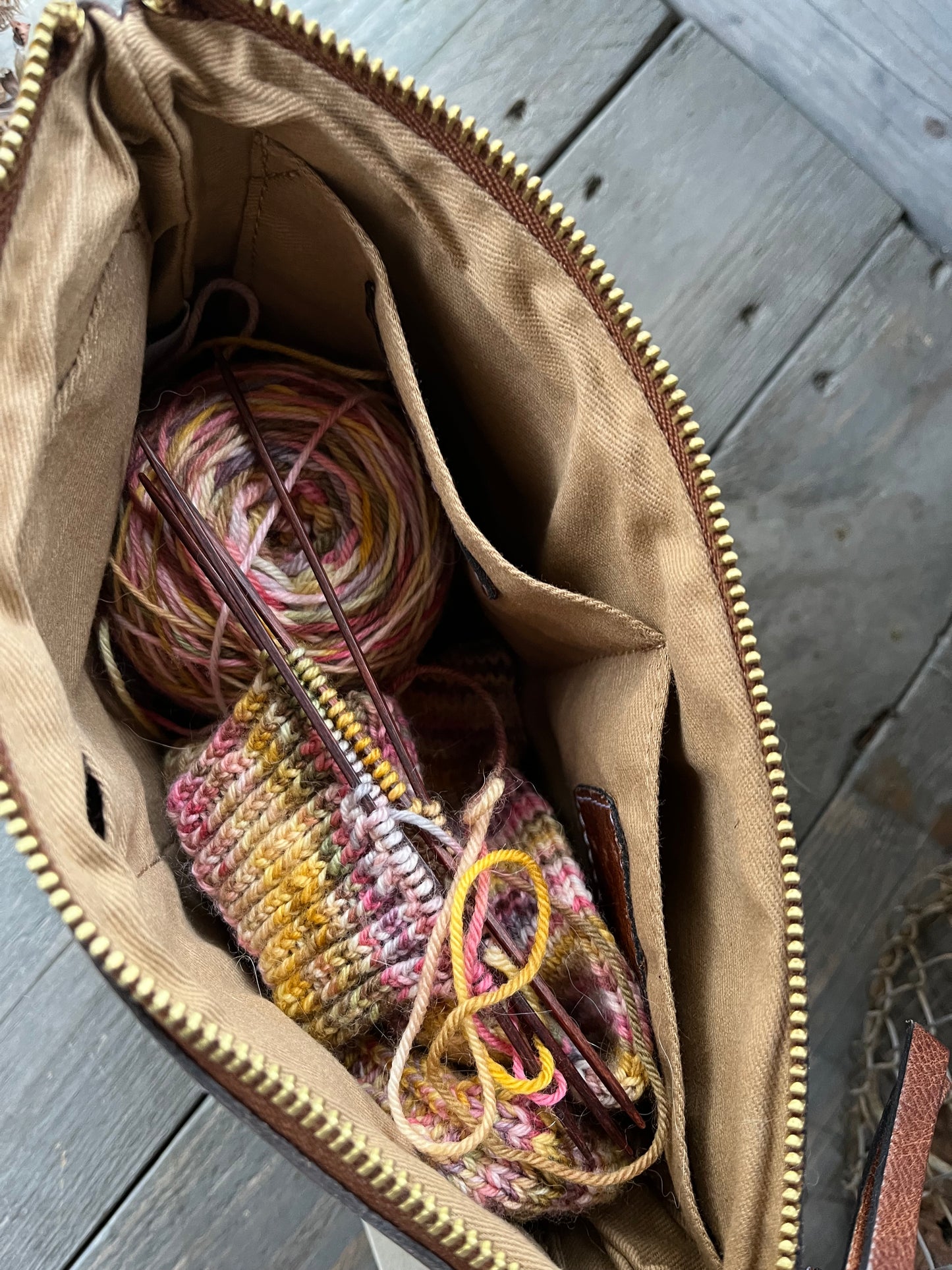 RE:DESIGNED Projekt 4, walnut