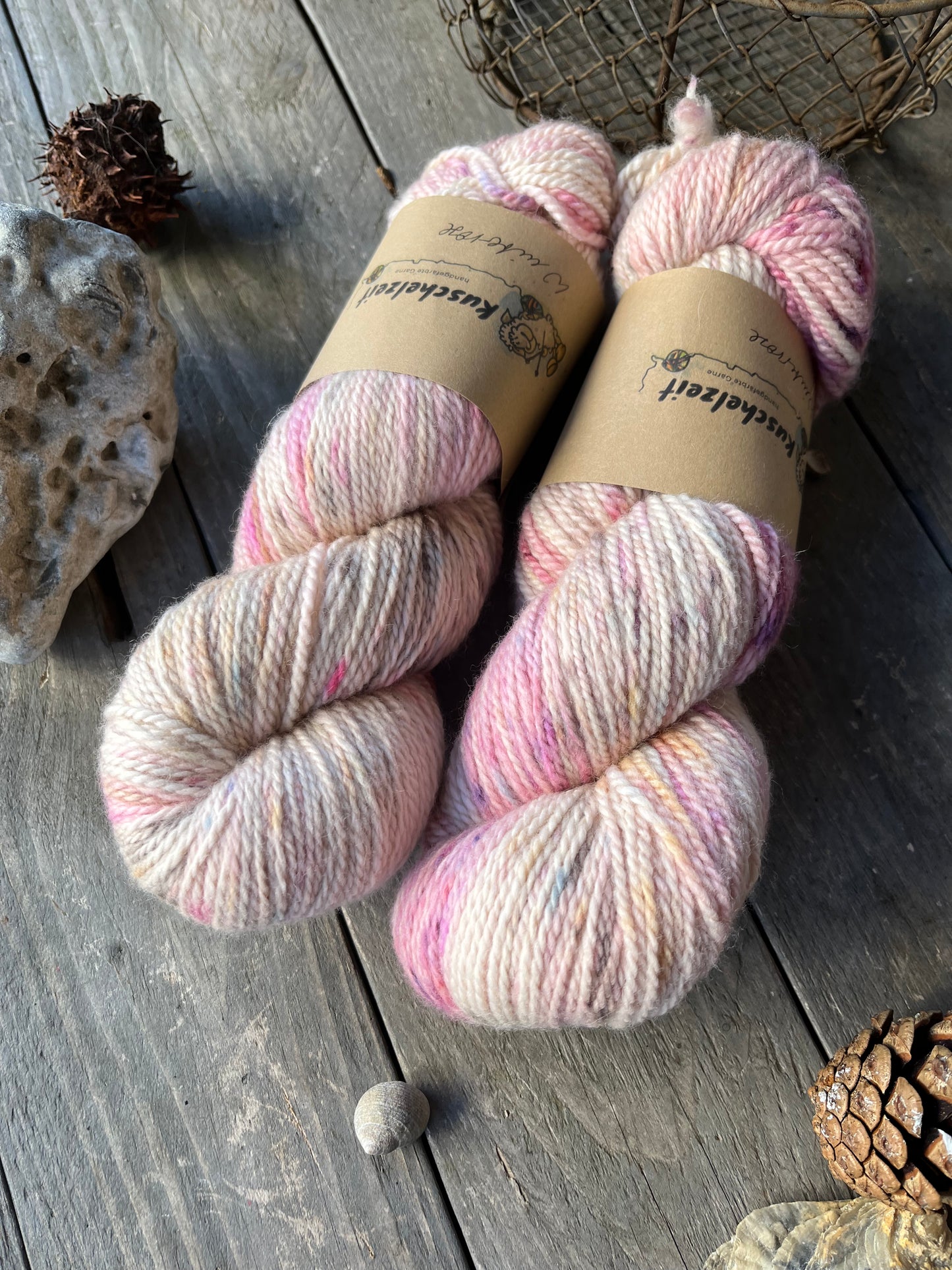 AIMON "Winterrose"