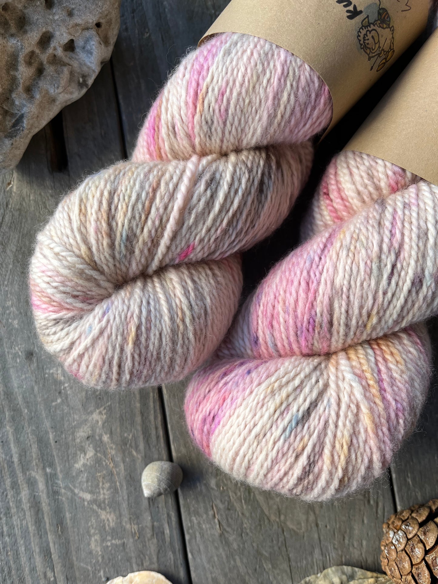 AIMON "Winterrose"