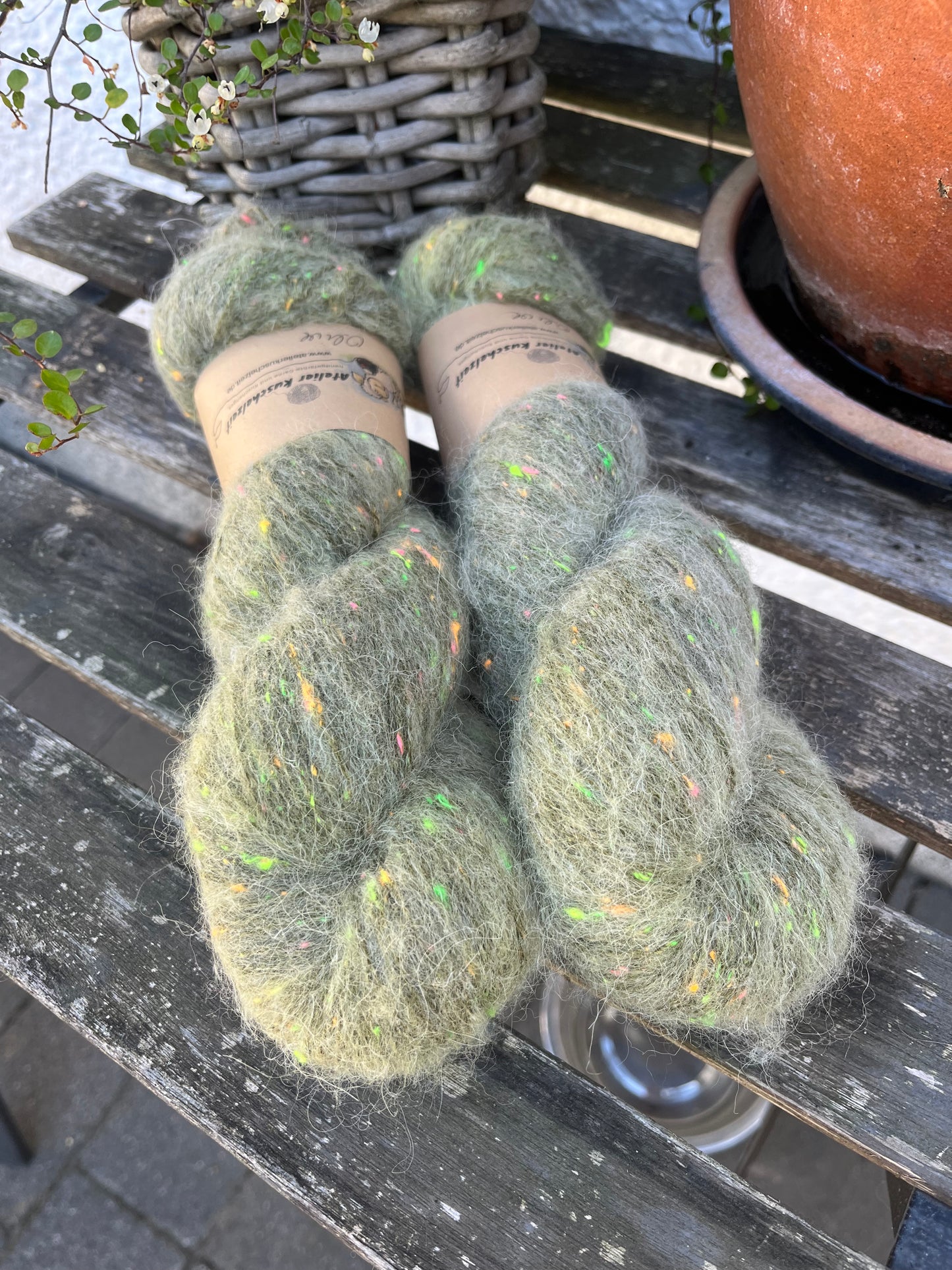 NEO Fluff „Olive“