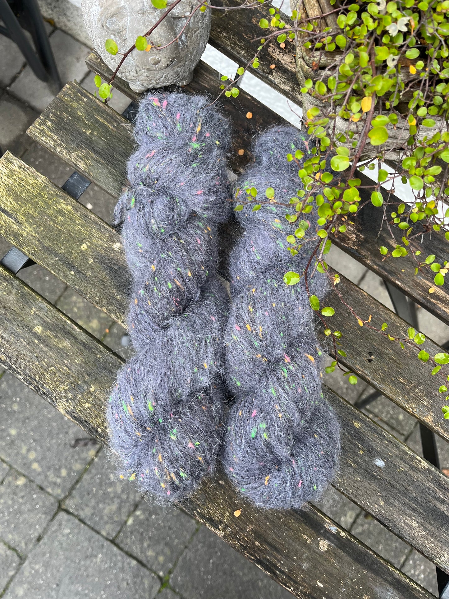 NEO Fluff „Walpurgisnacht"