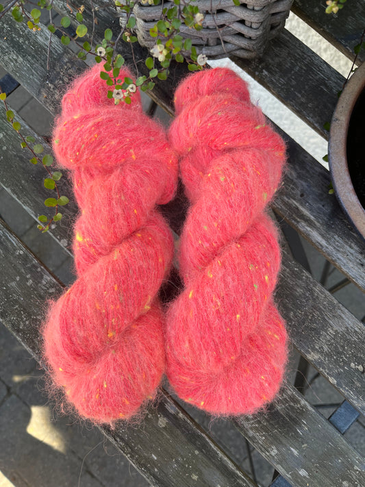 NEO Fluff „ Neonrot"