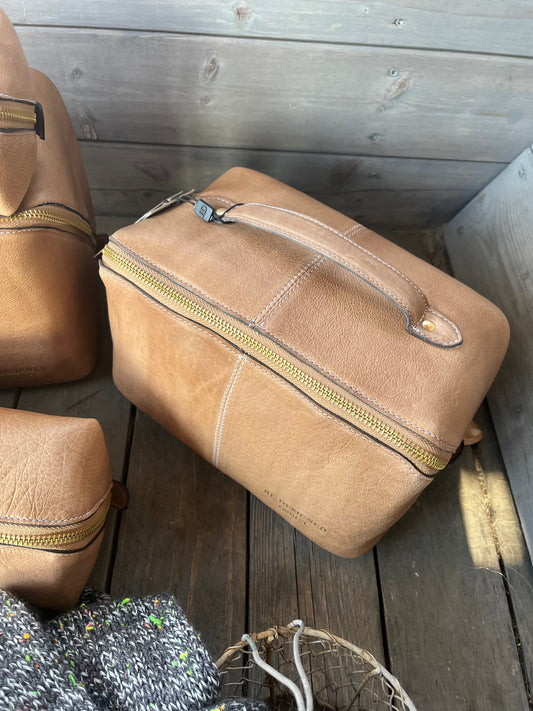 RE:DESIGNED Projekt 9, Taupe